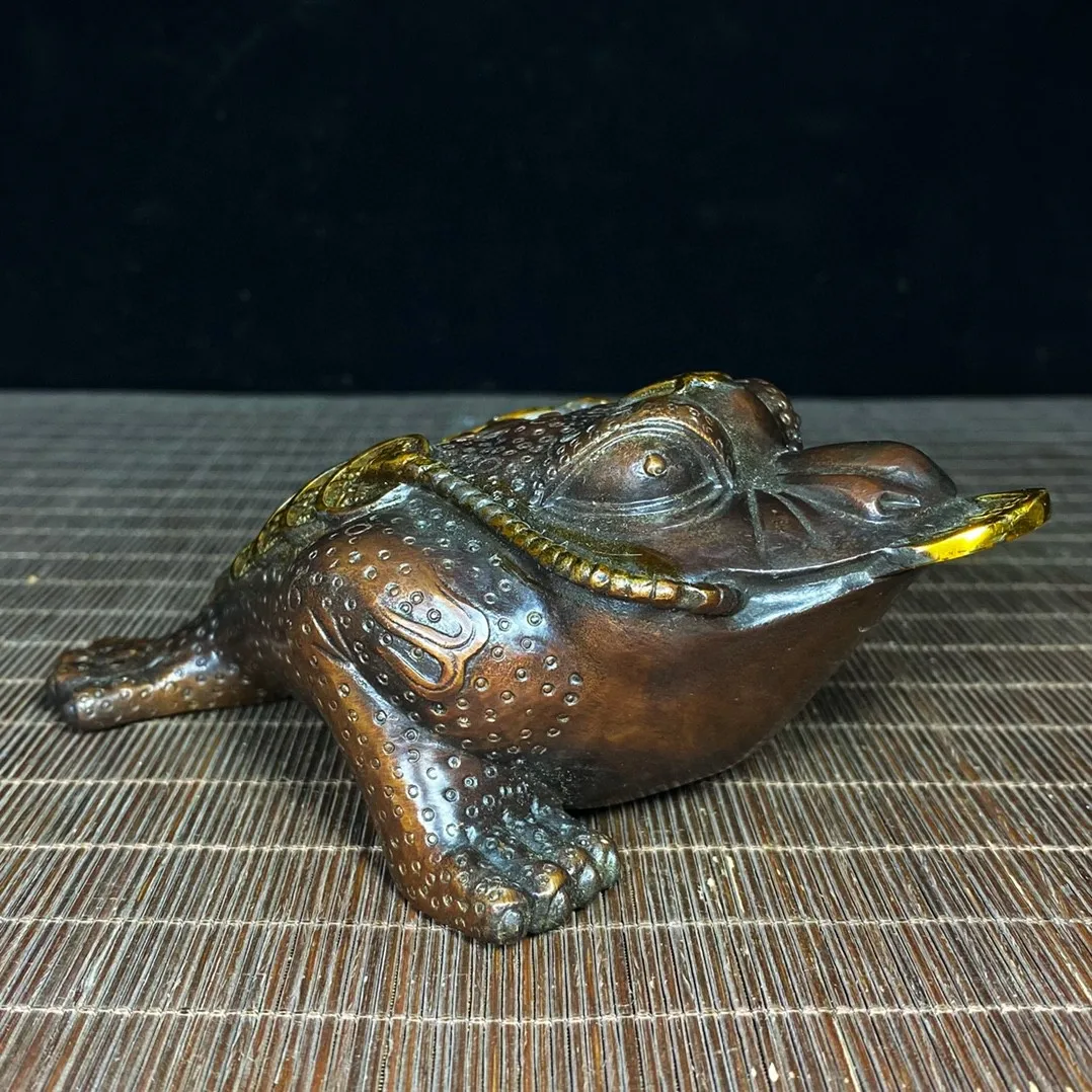 Pure copper old speckled copper gilded ornaments, gold toad bite money ornaments, home and shop supplies, stationery, toys, and