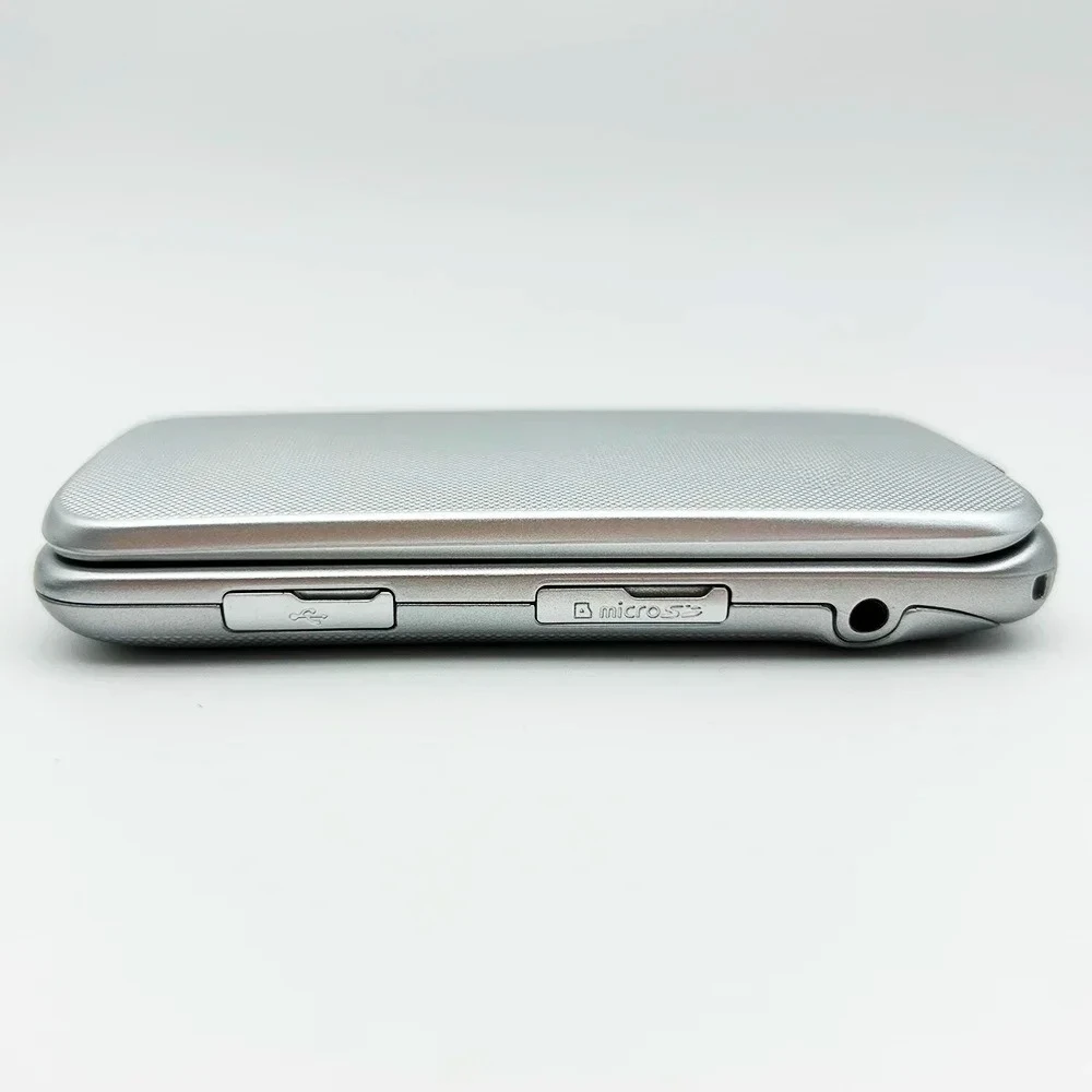 هاتف محمول أصلي C3520 La Fleur 2G GSM قابل للطي 2.4 بوصة 1.3 ميجابكسل هاتف محمول غير مقفول. صنع في عام 2011. لا توجد قائمة عبرية