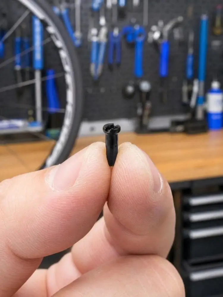 AliExpress NONE 50PCS 14mm Length Bike Spoke Nipples 14G Compatible Ultralight Bicycle Spoke Nipples Black High Strength Spoke Cap