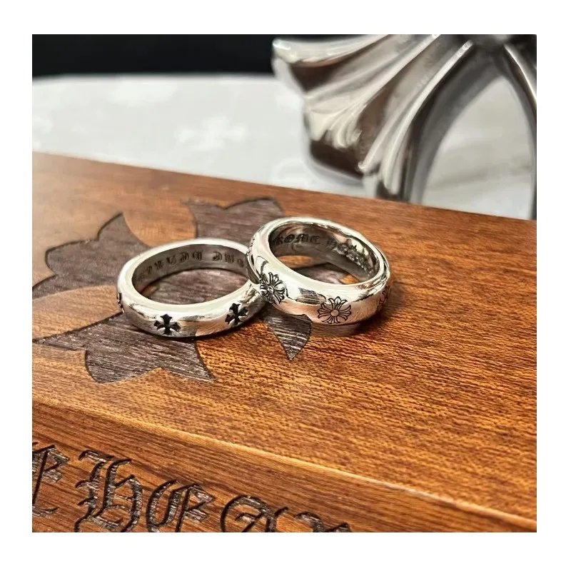 

Optical Center Glossy Ring Classic Internet Celebrity Explosion Versatile Wear Single Item Men and Women with The Same Style Cou