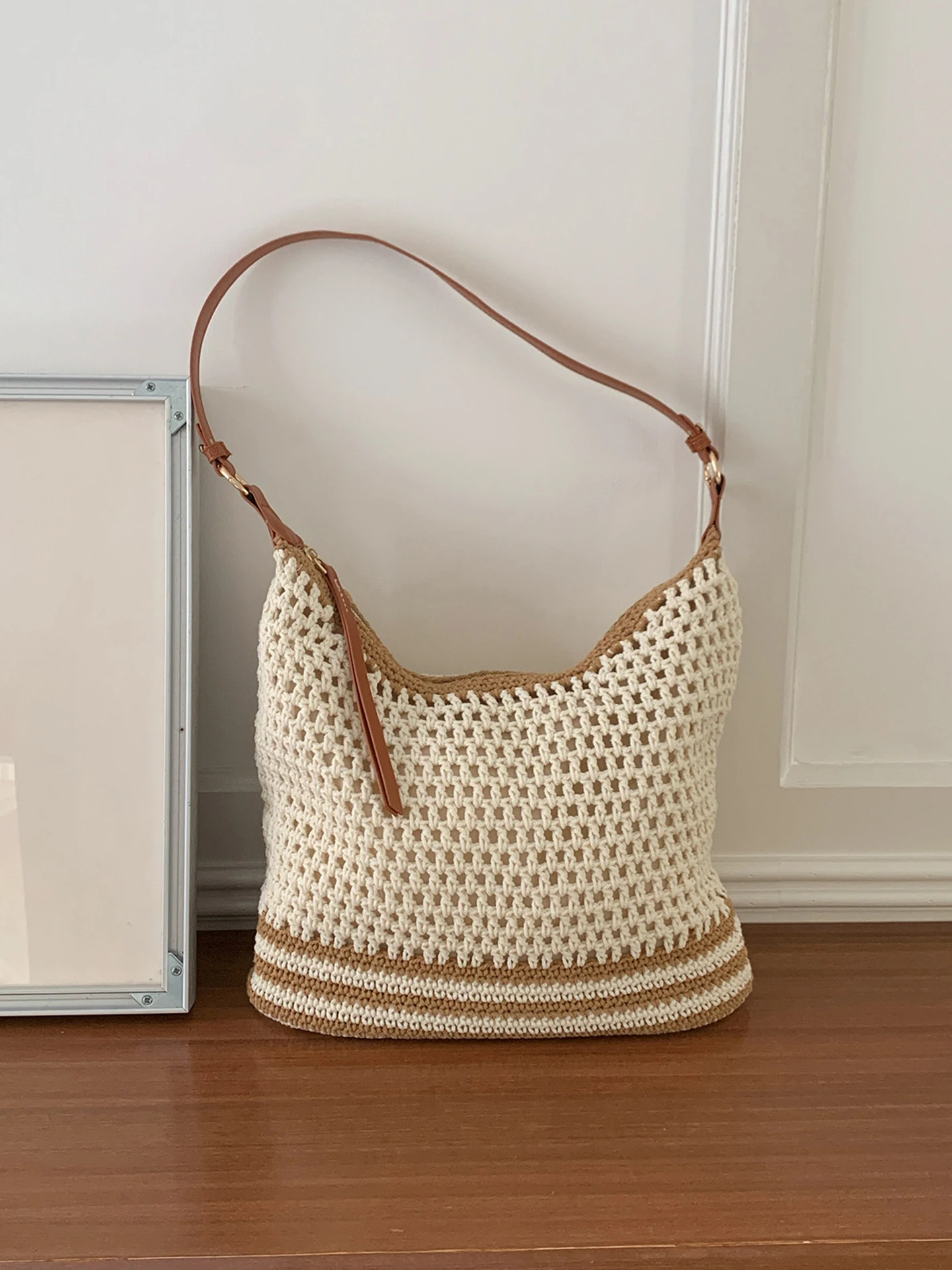 

Hollow Out Weaving Beach Bag for Women New Large Capacity Commuter Single Shoulder Underarm Bags Casual Versatile Tote Pouch