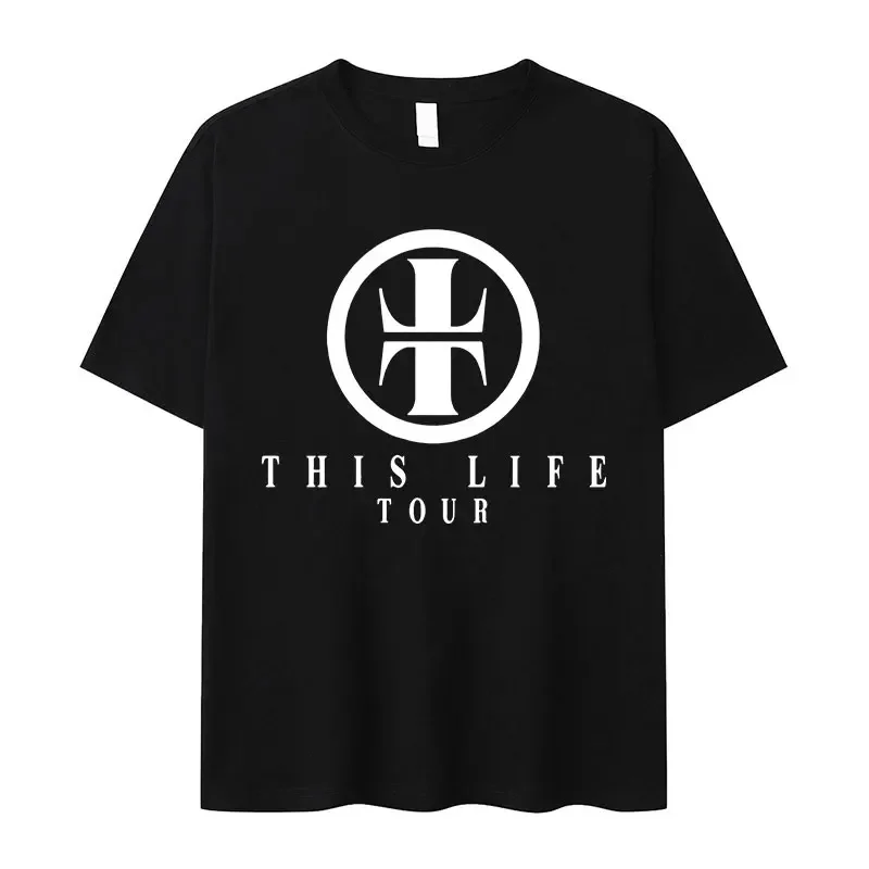 

This "Live on Tour" logo album print T-shirt is a fashionable 100% pure cotton T-shirt and a casual loose men's T-shirt