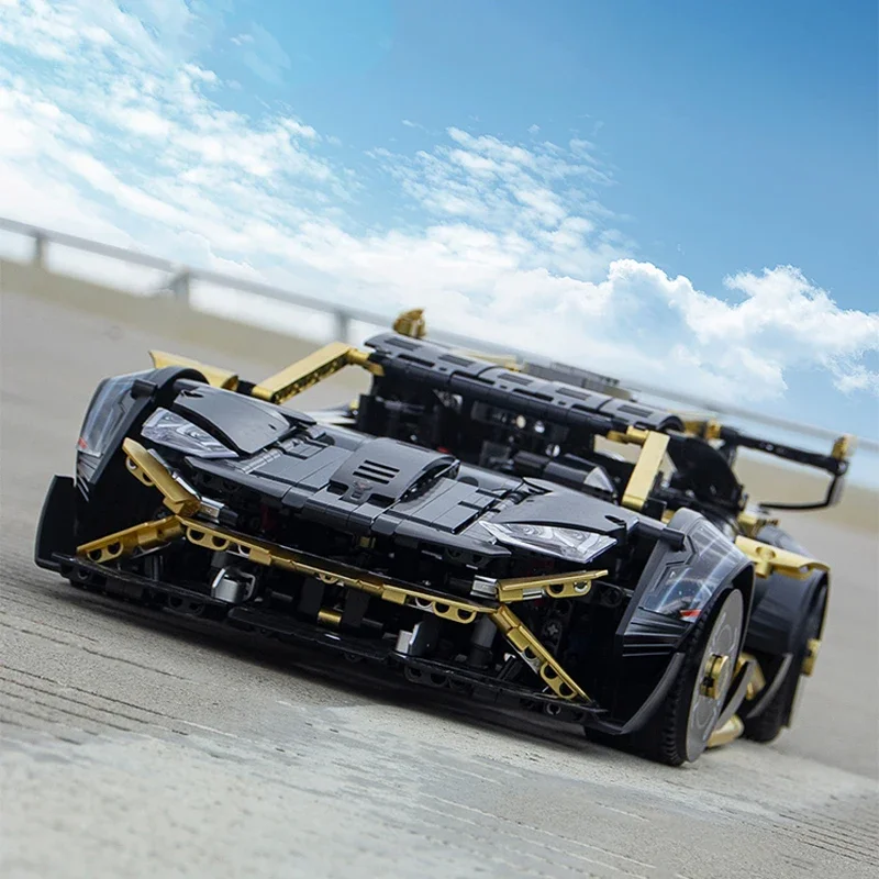 New 2519PCS Technical Black Gold 1:10 Lambo Huracán STO Building Blocks Assmble Bricks Vehicle Toys For Adult Kid Christmas Gift