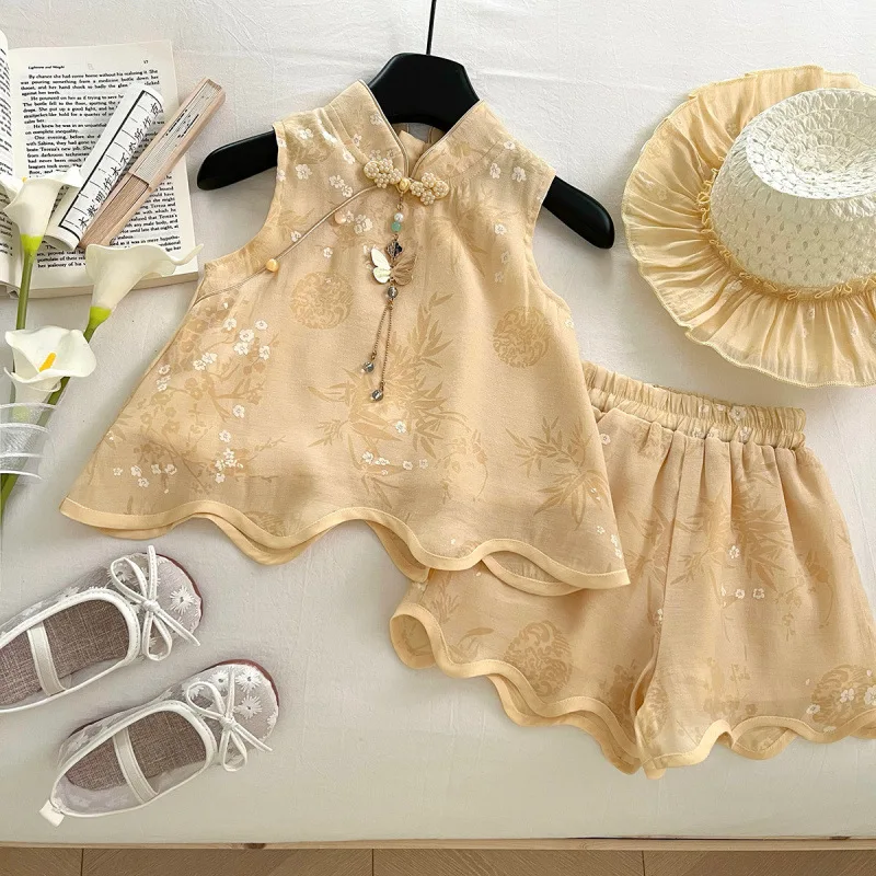 

Children's New Summer Outfit for Girls, Traditional Chinese Style Hanfu, Sleeveless Shorts, Sweet Two-Piece Set with Hat