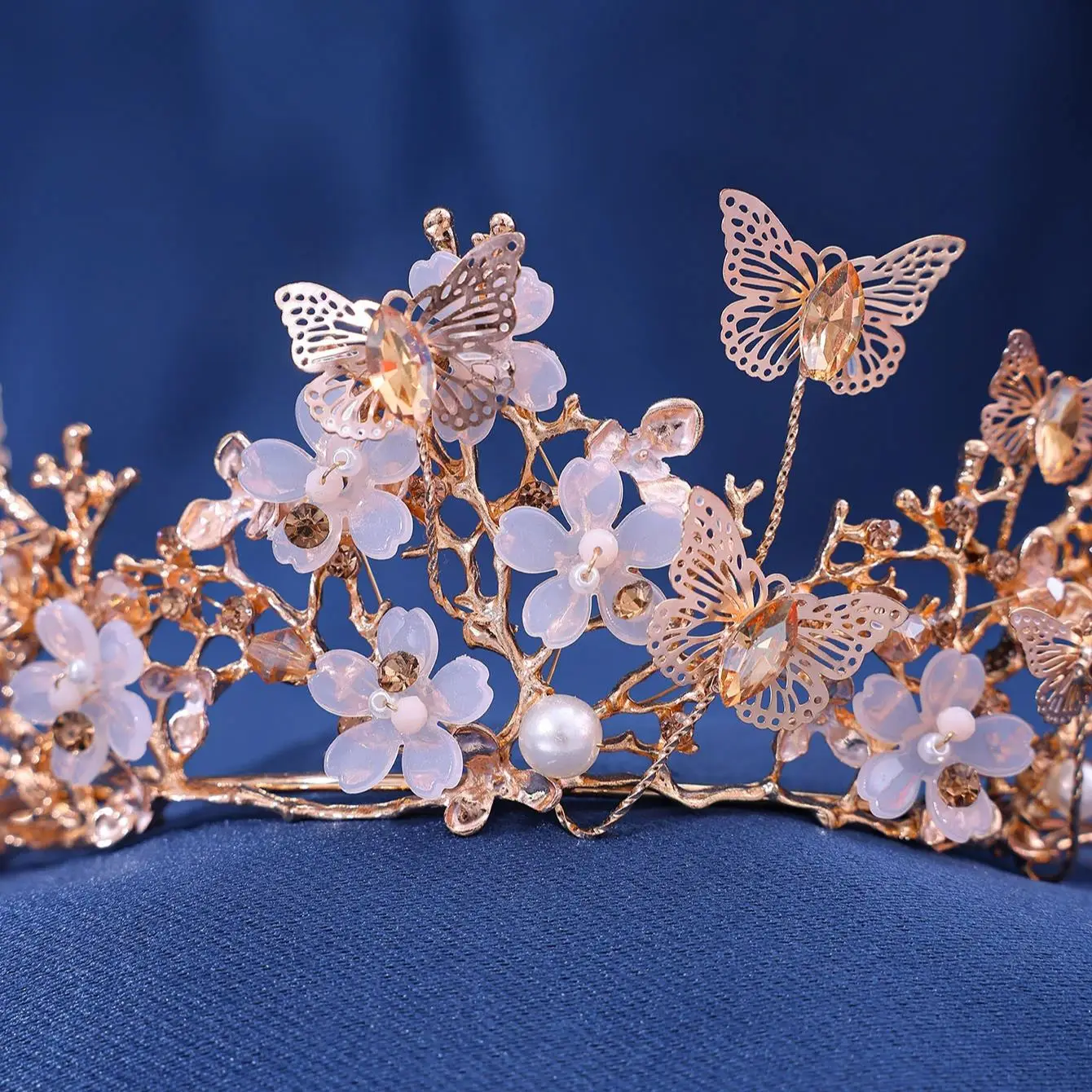 Exquisite Butterflies Floral Crown Handmade Rhinestone Princess Pageant Crowns Wedding Hair Accessories Bridal Tiaras Jewelry