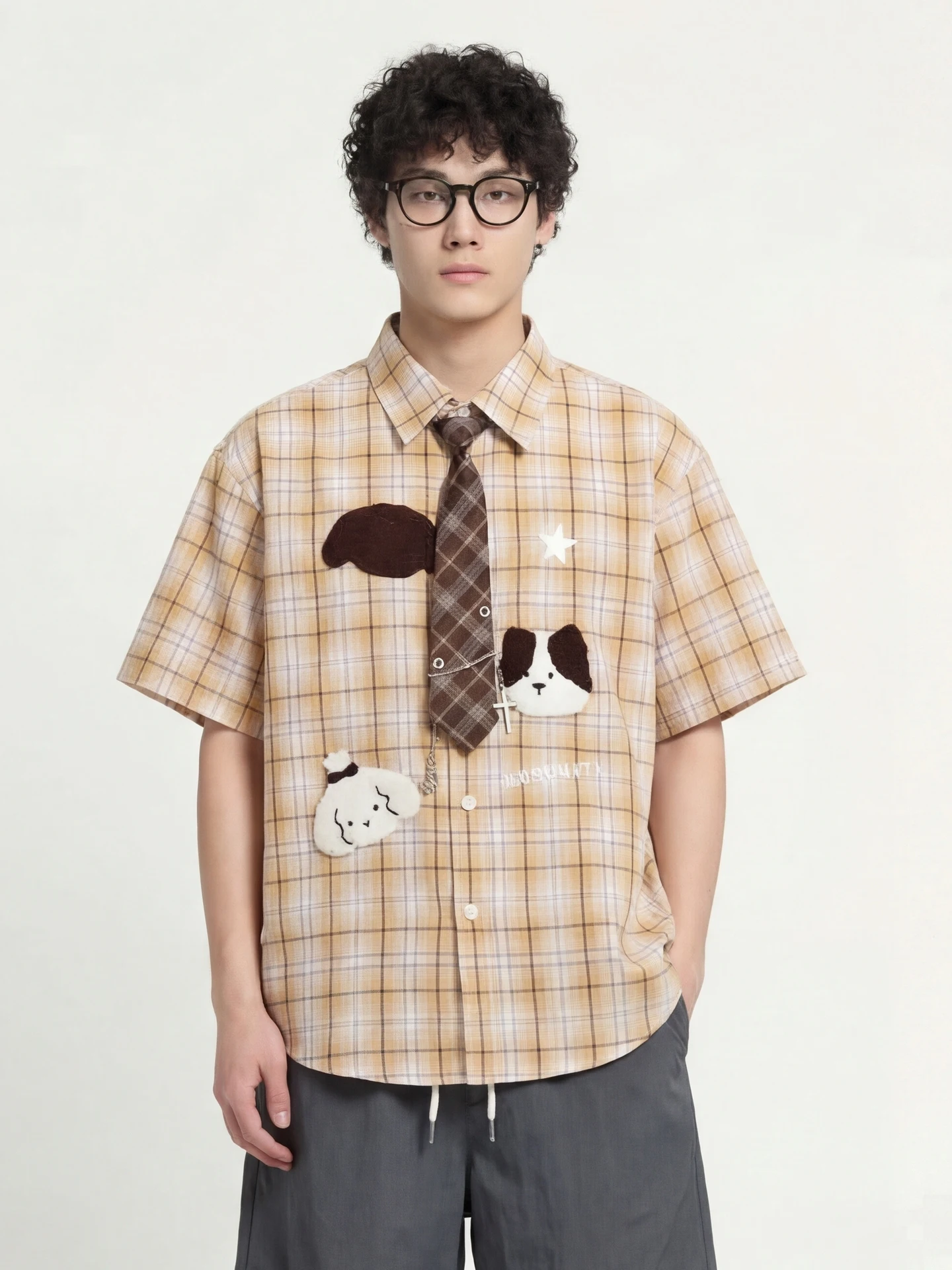 

Свободная рубашка в клетку с коротким рукавом из дышащего хлопка, повседневная, молодежная, трендовая, летняя одежда от Dog Diary Colle