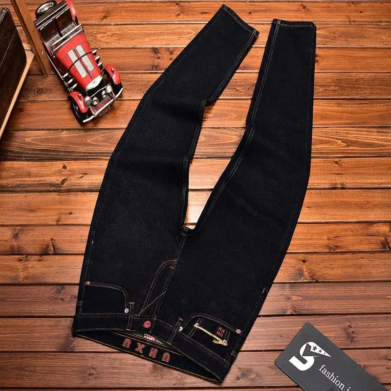 Classic Men's Jeans with Embroidery, Straight Fit, Slightly Loose2025New Casual Natural Color Fashion High-end Long Pants