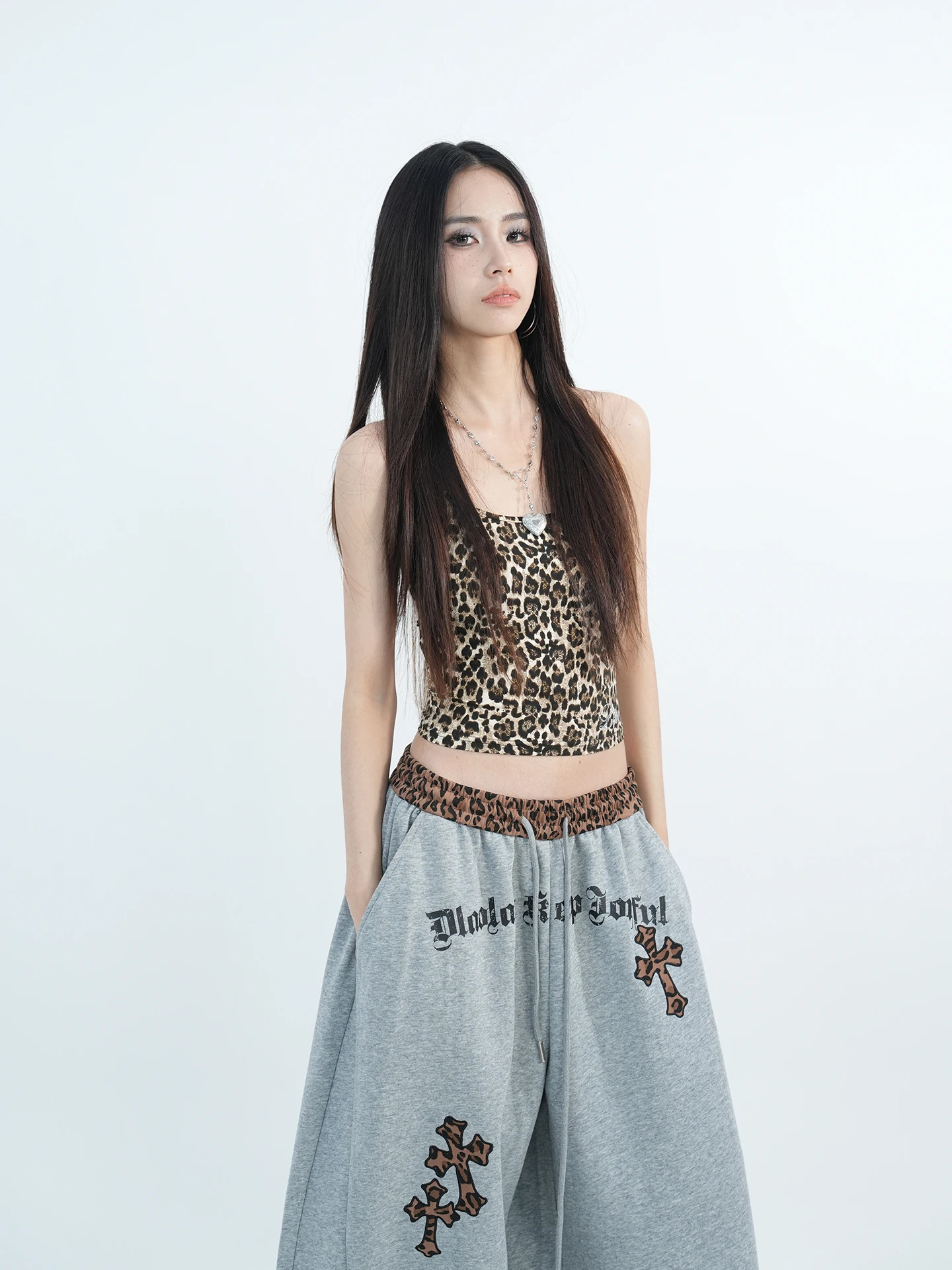Original Street Dance Trendy Brand Leopard Print Backless Crop Top with Chest Pad Slimming Vest Built in Padding Short Length