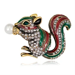 Women Men Creative Squirrel Pearl Brooch Corsage Animal Coat Clothing Lapel Pins Brooches for Wedding Party Jewelry Gift