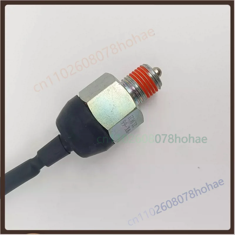 Normally‑closed Reverse Lamp Switch WK‑66 For Dongfeng Furika Light Truck Gearbox Reverse‑gear Signal Sensor Spare Part（2pcs）