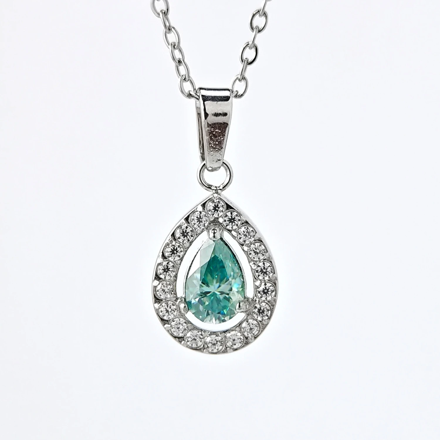 

1pc 0.5Carat Water-drop-shaped Blue-green Moissanite Pendant Necklace, Suitable for Wearing in Various Occasions.
