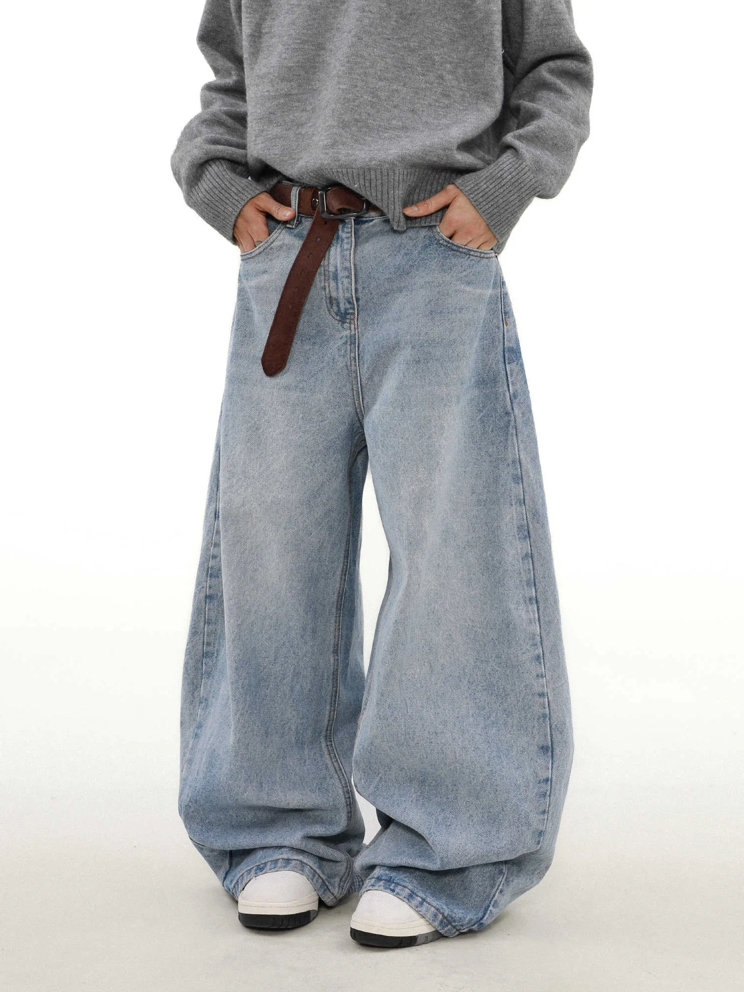 Jeans Retro Americanos Lavados en Azul Claro, Corte Recto Simple, Pantalones Largos Holgados y Anchos para Hombre, Estilo Cas...