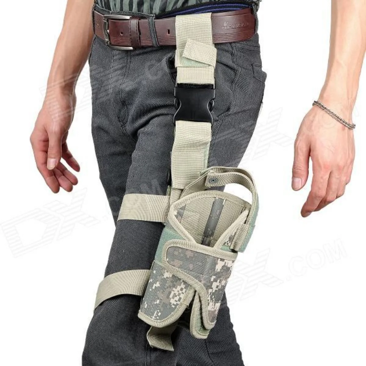 

Universal Leg Holster Right Hand Tactical Thigh Pistol Pouch with Straps for All Handgun Models Shooting Accessories