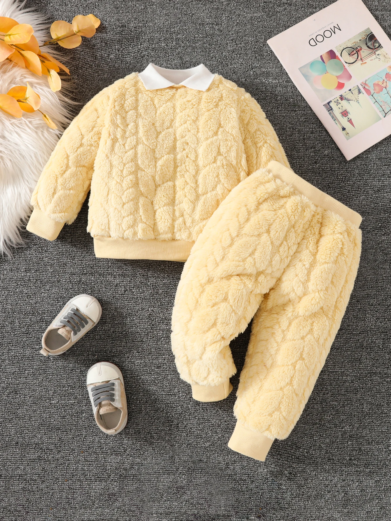 Baby Girl Casual Hot Double Jacquard Pattern Autumn and Winter Plush Long Sleeve Ribbed Collar Top and Pants Set