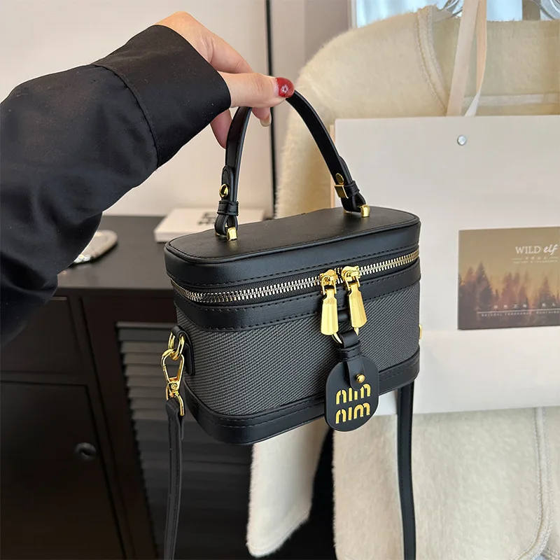 حقيبة يد هندسية 2025 SS، مقبض علوي قابل للتحويل متعدد الاتجاهات ومحفظة كروس للنساء، حقيبة حمل متعددة الاستخدامات ليلاً ونهارًا #3