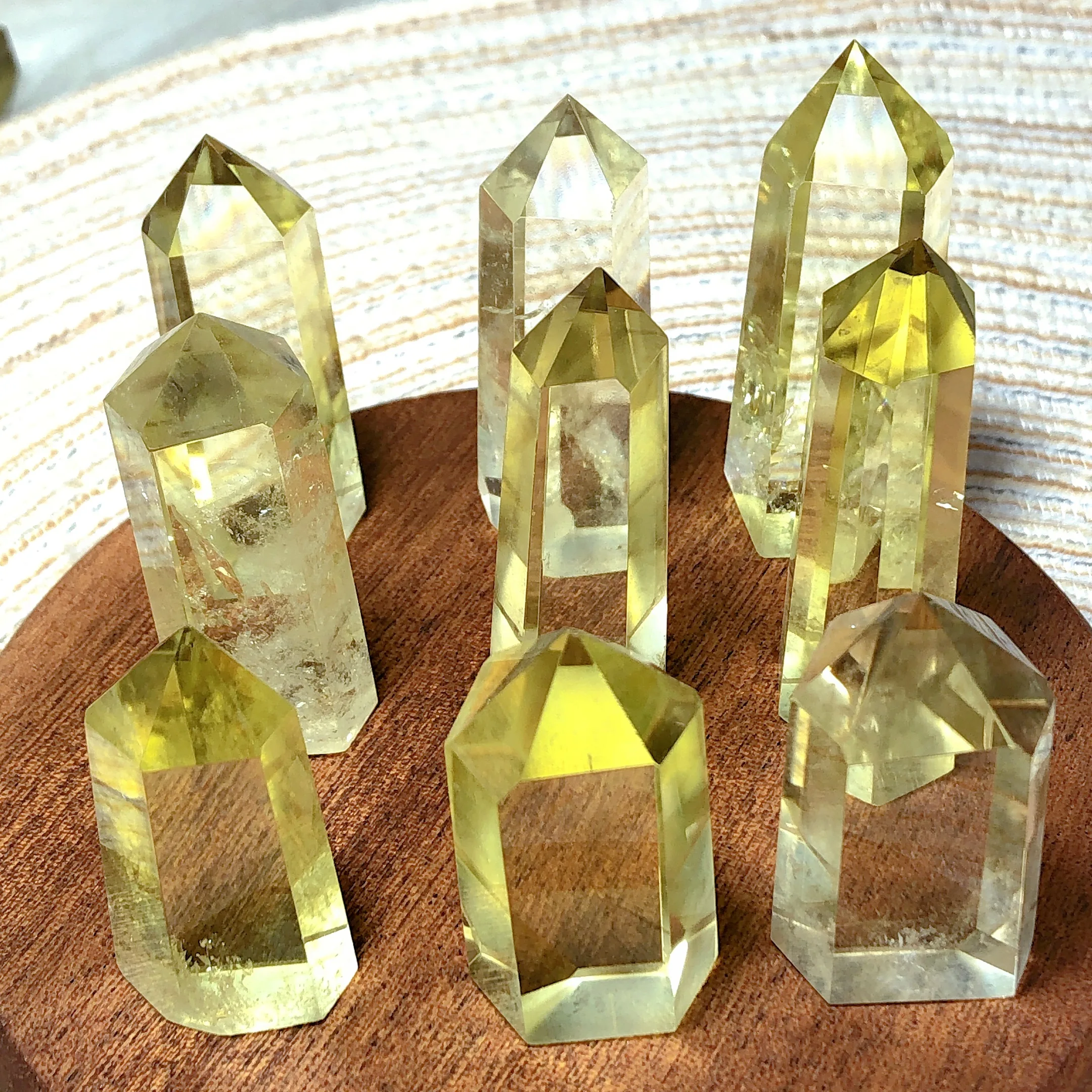 High Quality Natural Crystals Citrine Tower Point Healing Crafts Rainbow Desk Reiki Home Decorations Room Decor