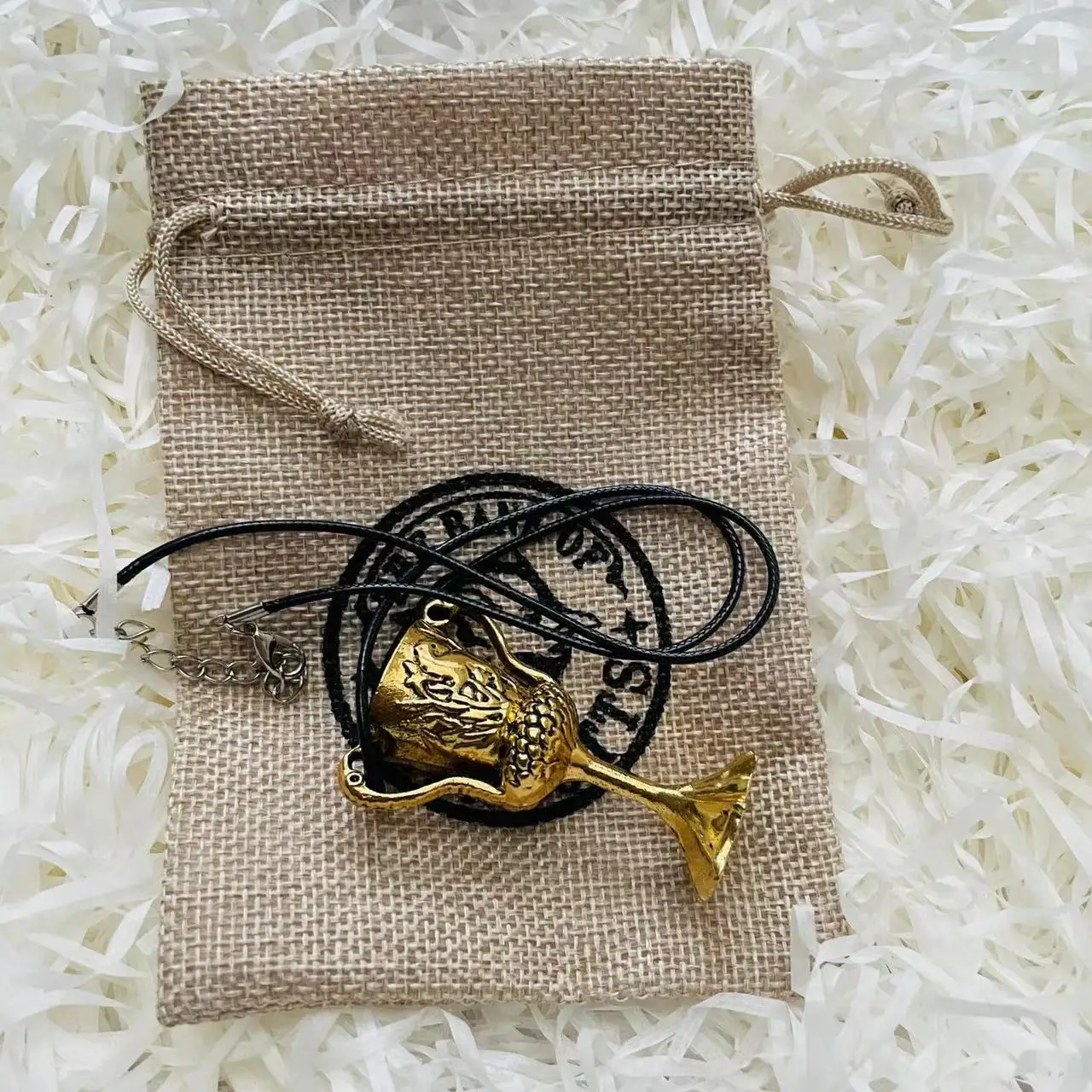 Magic World Cos Prop Golden Cup Pendant Necklace Cup Gift Box or Sack 2PCS Set Easter Halloween Christmas Thanksgiving Gift