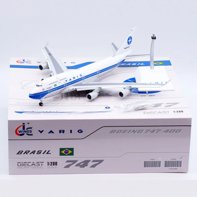 

LH2292A Alloy Collectible Plane Gift JC Wings 1:200 Varig Airlines Boeing B747-400 Diecast Aircraft Jet Model PP-VPI Flaps Down