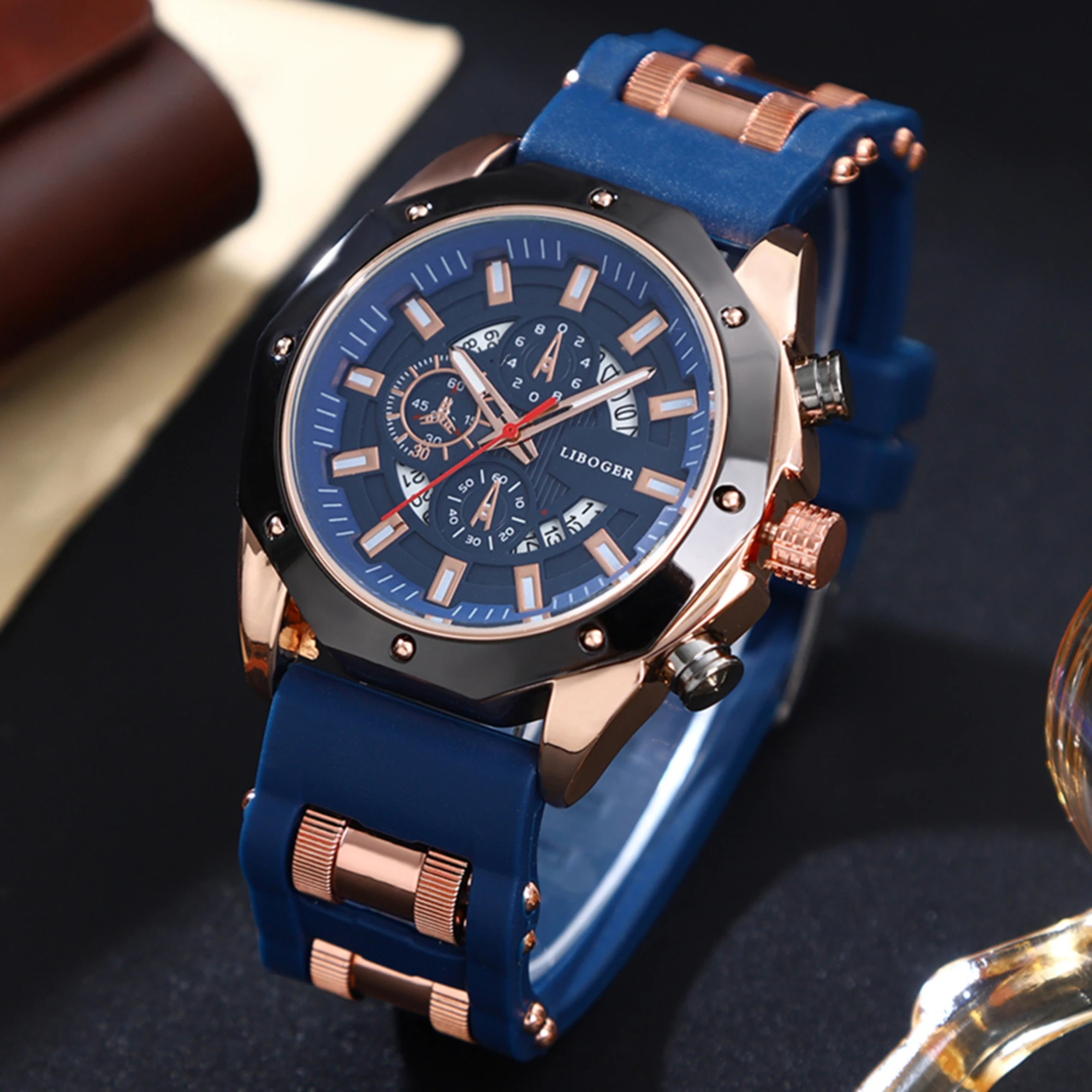 패션 남자 시계 실리카 젤 스트랩 망 쿼츠 시계 날짜 기능 비즈니스 캐주얼 시계 남자 선물