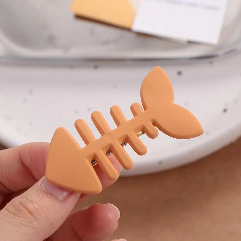Korean Style Animal Fish Bone Hair Clip Plastic Y2k Geometry Hair Accessories Headwear Hairpin Hair Ornament