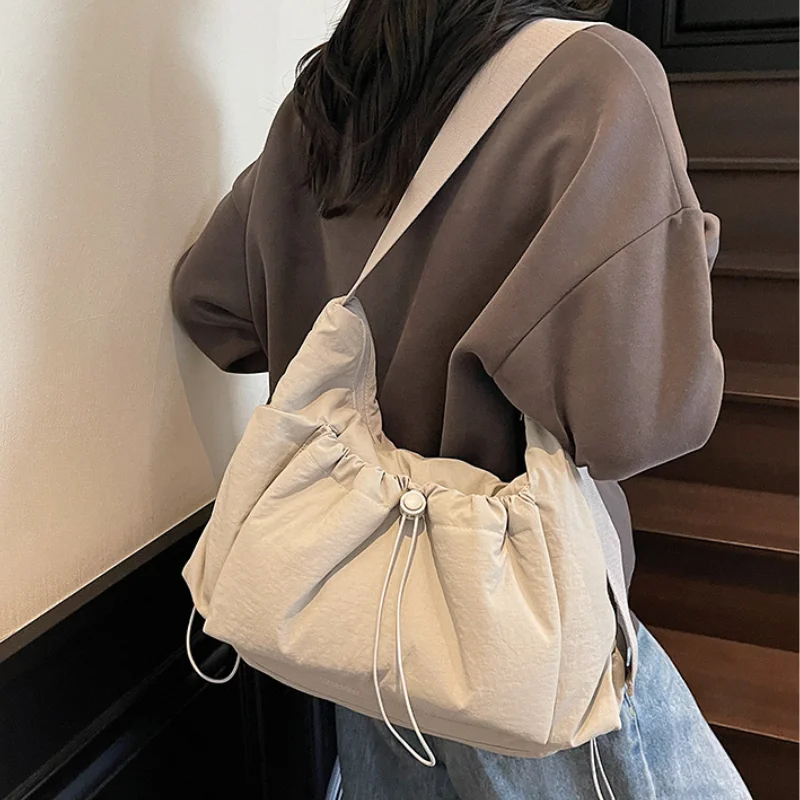 

Versatile Drawstring Pleated Bag High-Quality Adjustable Shoulder Strap Lightweight Single Shoulder Crossbody Bag