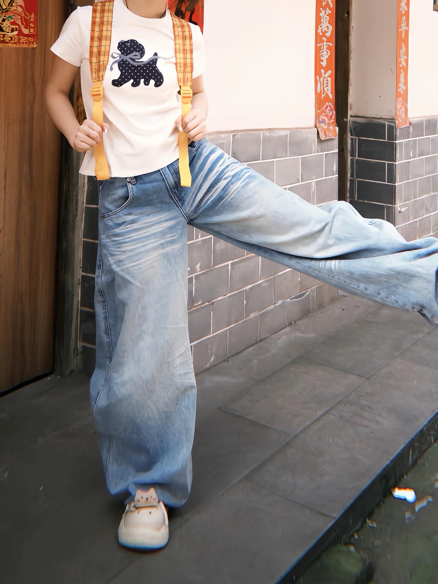 

High Waist Vintage Washed American Style Jeans Women's Summer New Slim Fit Light Blue Wide Leg Pants Casual Pure Color