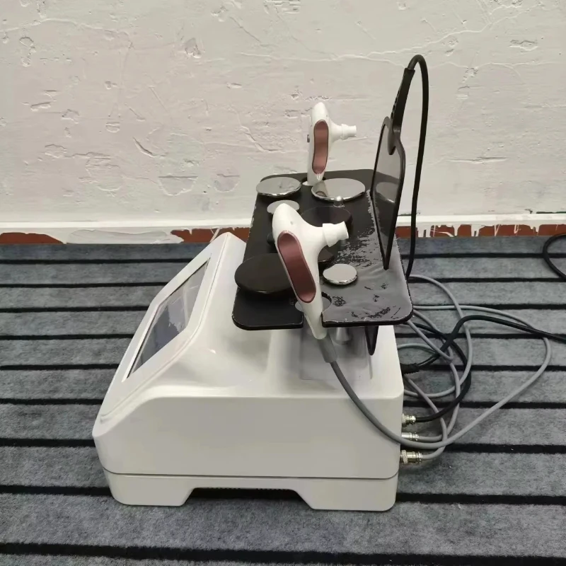 

УМИ. Портативный аудиофильный аппарат для диатермии MasteTherapy: массажер для похудения, коррекции фигуры и снижения веса