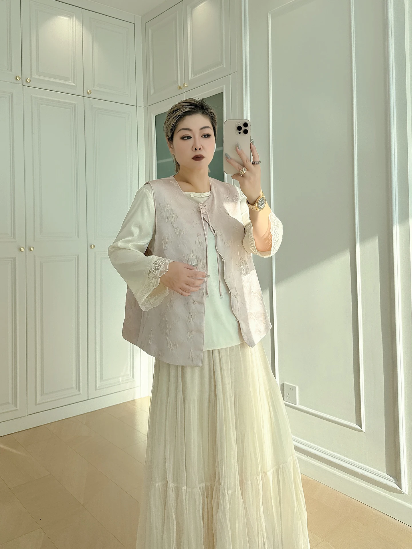 

New Chinese Sle Large Size Women's Satin Embroidered Vest Set 200 Pou Faionable Inner Wear Two-Piece Set High Waist Lo...