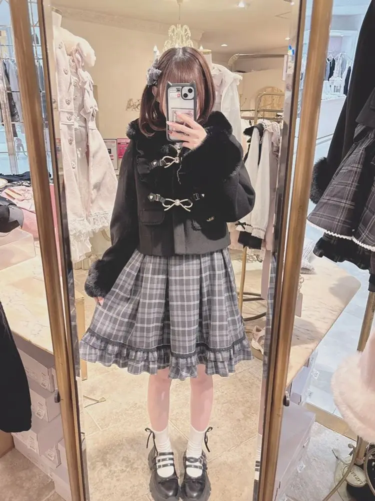 Cappotti invernali da uomo piccoli Indossano cappotti caldi pelosi in pizzo dolce e carino prodotto in massa Giacche da donna versatili per pendolari giapponesi