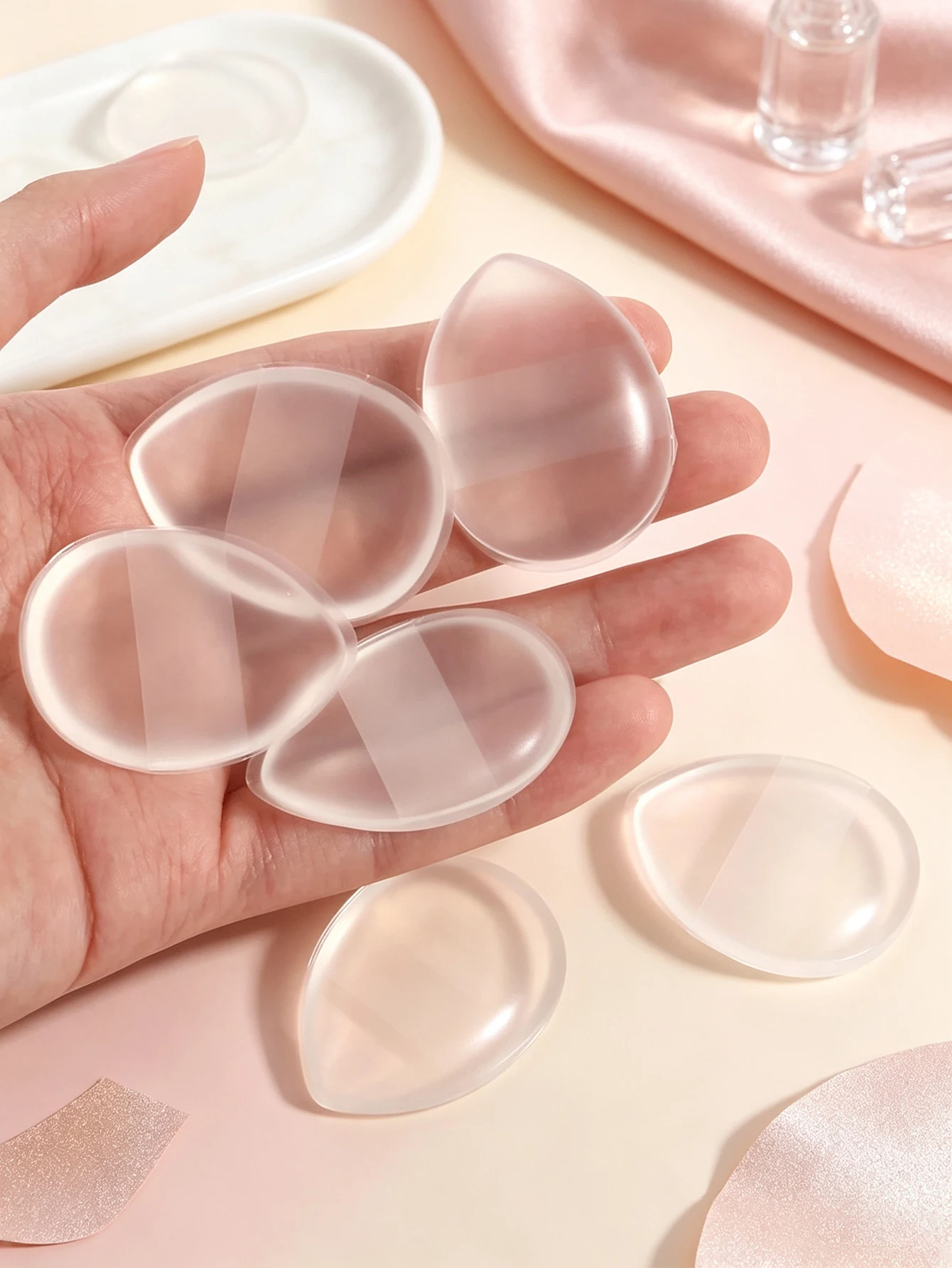 1/3/5-Pack Silicone Powder Puffs—Portable Travel Beauty Tool, Washable and Reusable; Suitable for Full Face Makeup, Including Foundation, Concealer, and Daily Touch-Ups; Compatible with Liquid Foundation, Setting Powder, Bb Cream, Concealer, and Blush.