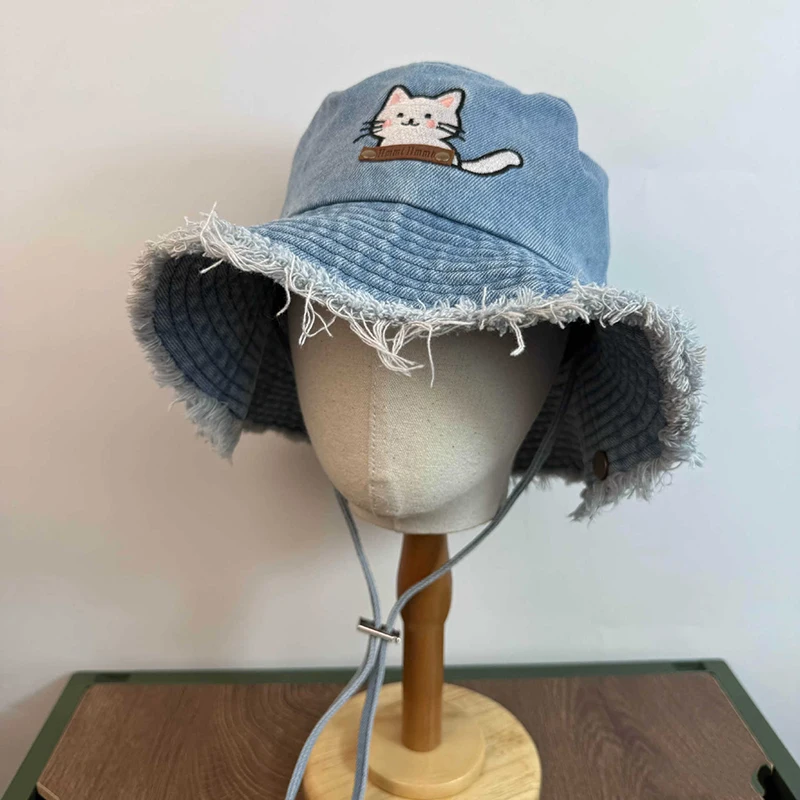 

Джинсовая панама для женщин с вышивкой кошки, широкими полями, защитой от солнца, на завязках, для рыбалки, альпинизма, летнего отдыха на природе и пляжа