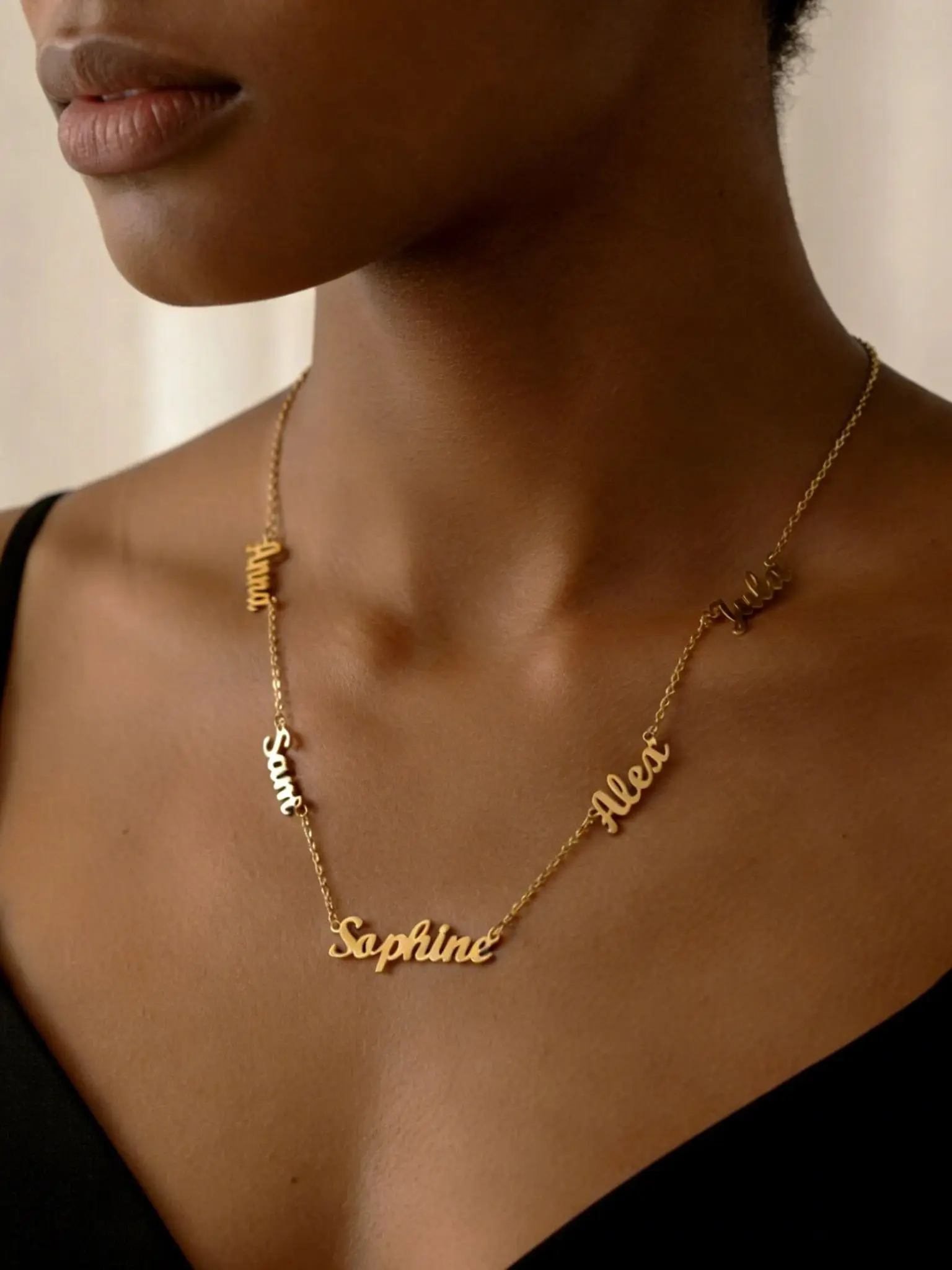 Collier personnalisé Sifisrri avec plusieurs noms pour femmes, hommes, famille, bijoux en acier inoxydable, collier ras du cou, cadeau d'anniversaire personnalisé