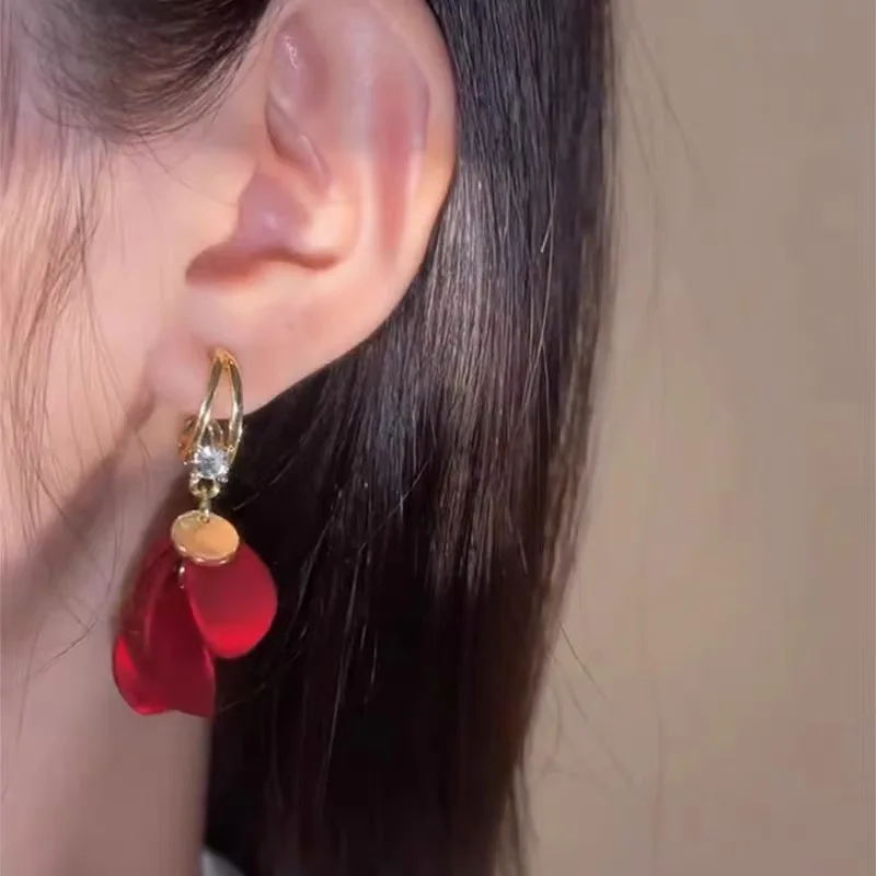 Red Frosted Imitation Petal Earrings For Women Light Luxury High-End Fashion Elegant Earrings Gift Jewelry Wholesale