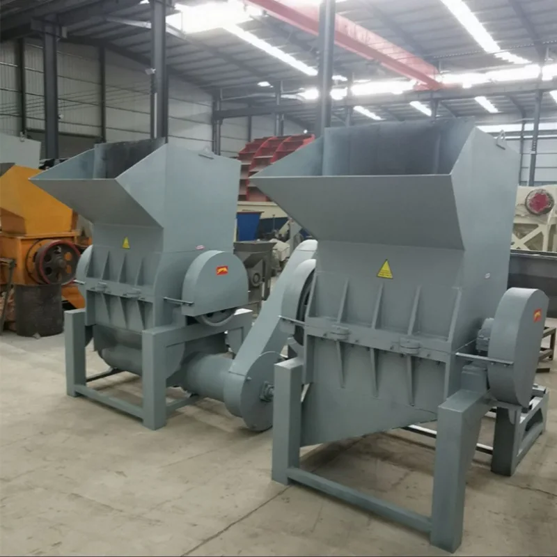 Trituradora de palets, barriles de urea, cestas de frutas, contenedores de alimentos desechables y botellas de agua mineral (personalizada para transporte marítimo)