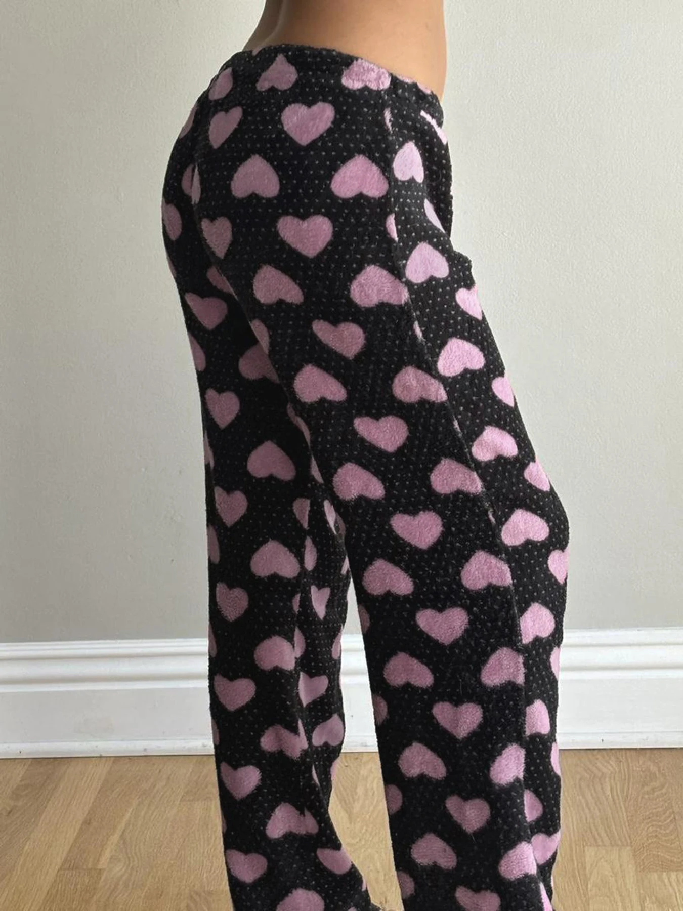 Weekeep Cute Heart Print Black Pants Autumn Winter Casual Elastic Low Rise Straight Pants Women Sweet Furry Trousers y2k Vintage