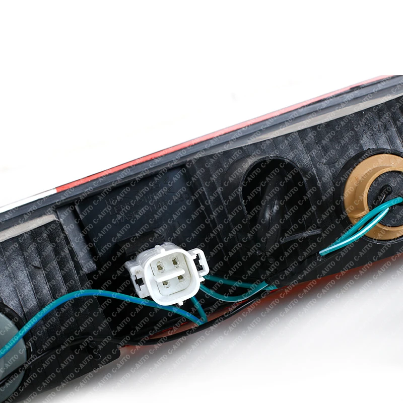 For Mitsubishi Pajero Montero V73 V75 V77 2003-2007 Car Rear Bumper Brake Light Tail Turn Signal Reflector Lamp With Bulb