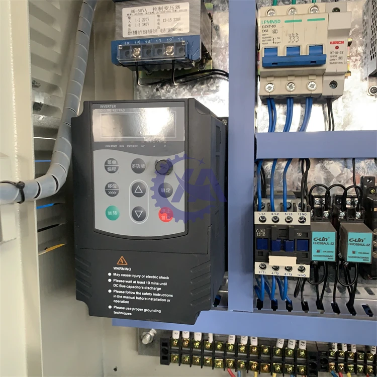 Produce la pressa per piastrelle trapezoidali a cinque punte a scheda singola