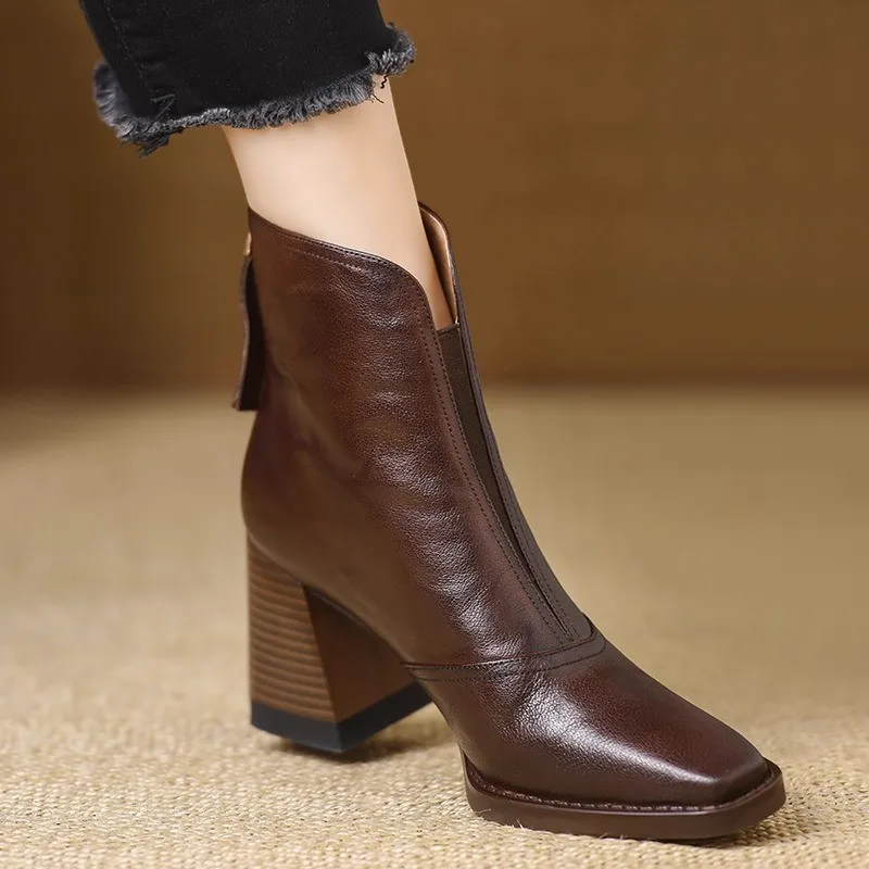 

Women's Short Boots Autumn Winter New Style: Soft Leather Wood Grain Chunky Heel Square Toe V-Notch, High Heel Short Tube Boots