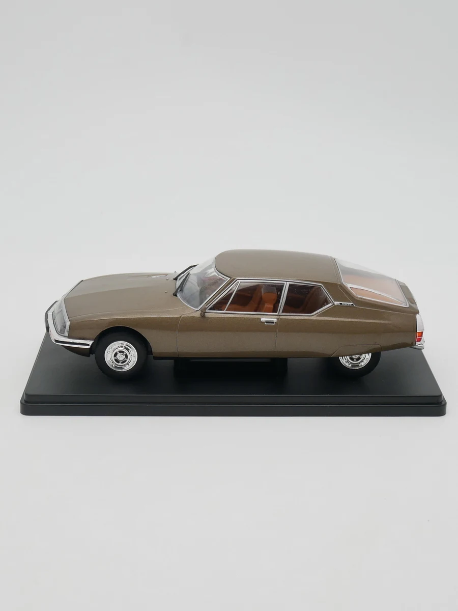 سيارة لعبة معدنية طراز IXO 1:24 Hachette Citroen SM 1970