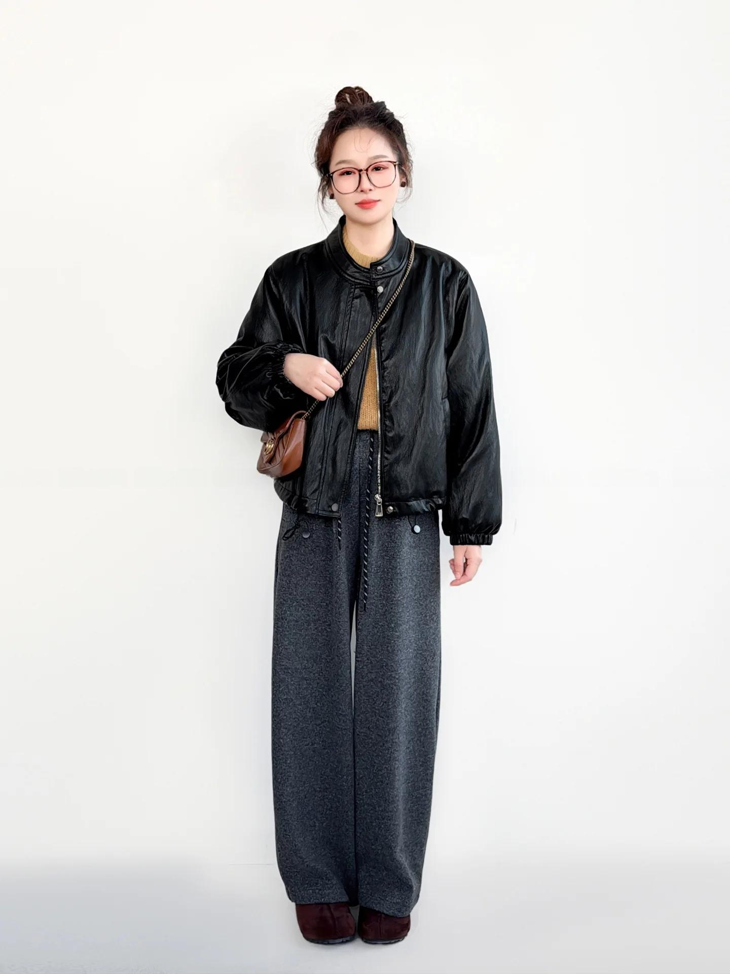 

Thiened Fce Lined ort PU Leather Jaet Women's Warm Retro Sle Outerwear Biker Coat Zipper Closure Color