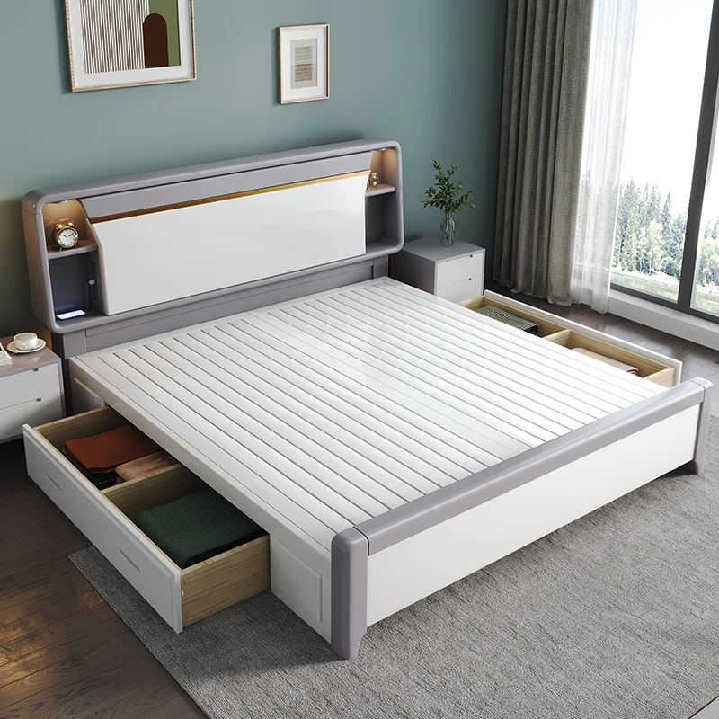 

Double bed Master bedroom 2m x 2m 2 double bed
