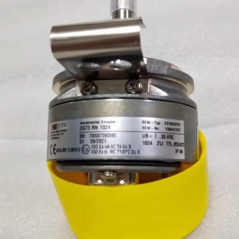 

Энкодер Baumer ES7REV7R OG73RN 1024 Pulse, импортированный из Германии, новый и оригинальный.