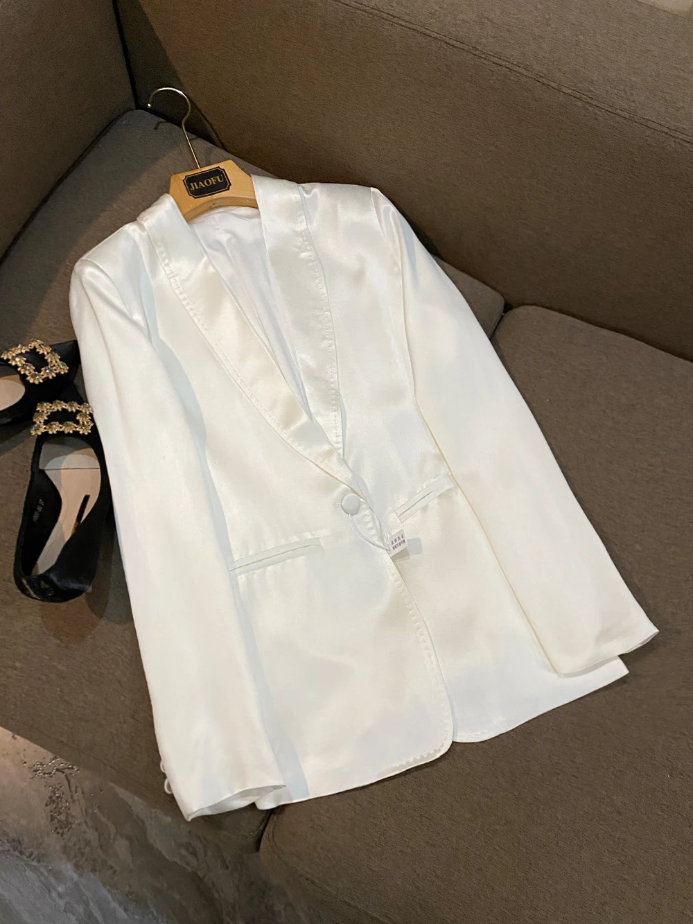 

Ele Winter Tailored Jaet 2025 New Sle Arch Needle Acetate Proced Korean Version Commute Wind Slim Fit Long Sve