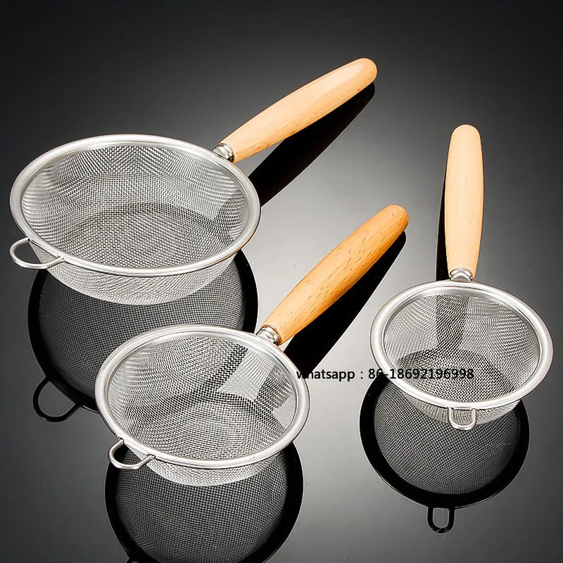 

Stainless Steel Mesh Strainer with Wooden Handle, Fine Filtering for Juices, Residues and Flour, Ideal for Home Baking