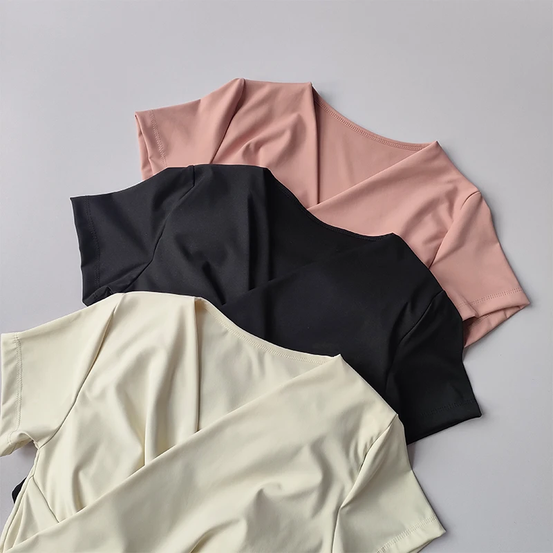 Sport-Top mit Brustpolster für Damen, kurzärmelig, zweiteiliger Slim-Yoga-Anzug, neues Sommer-Pilates-Trainings-Top. – Detail 10