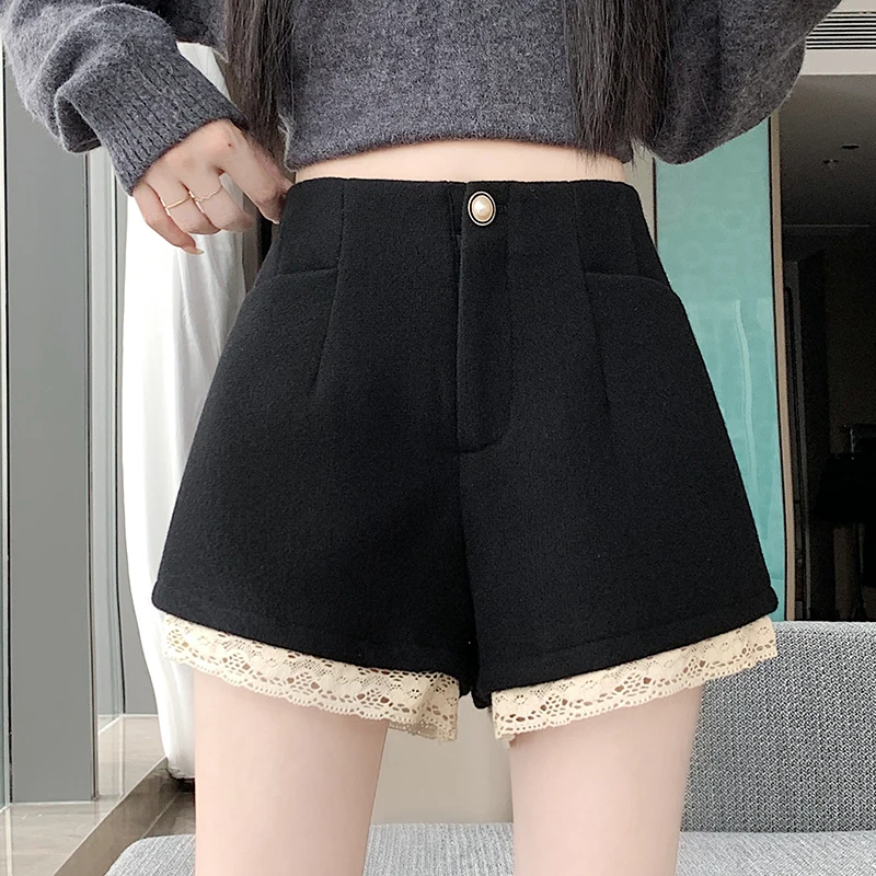 2025 Autumn New Arrival Button Lace Patchwork Black Suit Shorts Women Korean Fashion Pocket Shorts Autumn Winter Shorts S-XL