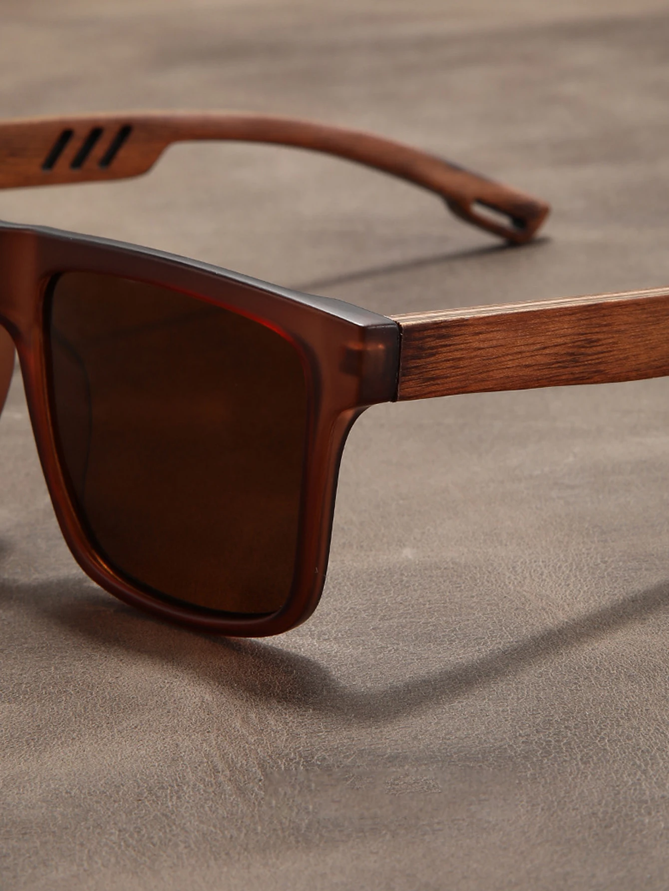 Quadratische Herren-Sonnenbrille mit natürlichem Holzimitatrahmen, polarisiertem UV-Schutz, spezielle Brille für den Außenbereich – Detail 6