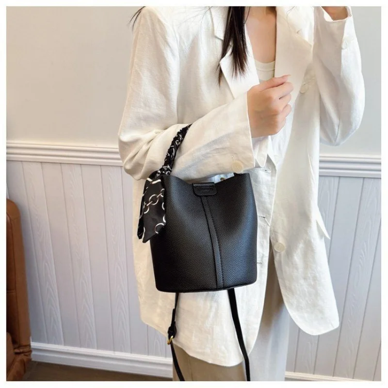 

Высококачественная женская сумка через плечо из тонкой кожи, вдохновленная дизайнером и элитным прочным стилем ​