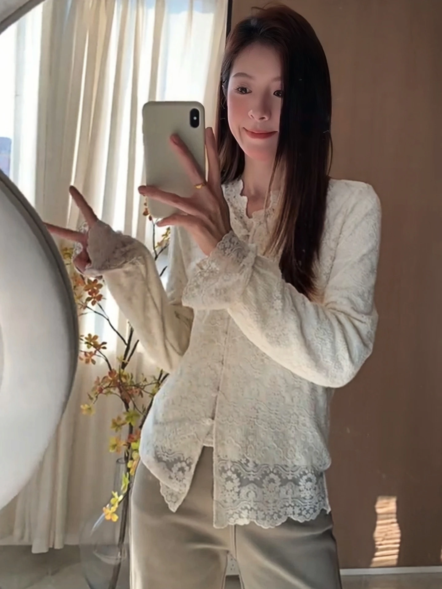 

Романтический кружевной длинный све V-Ne irt, женский белый ажурный солнцезащитный антивозрастной универсальный топ, корейский свободный крой