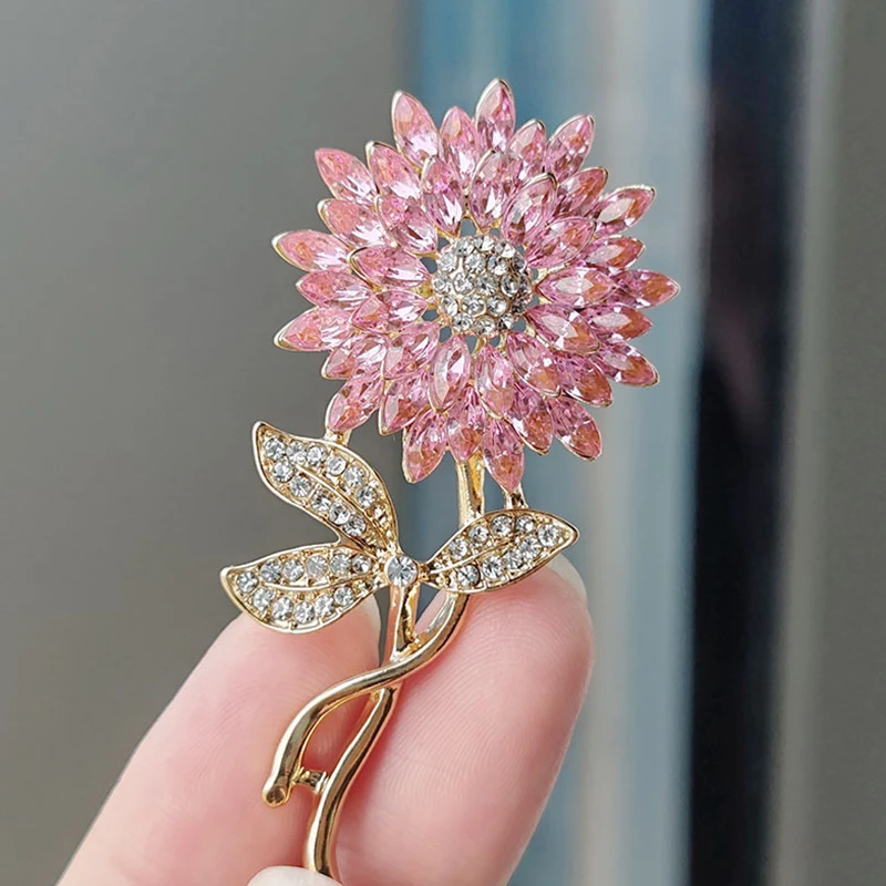 Exquisite Rhinestone Sunflower Brooches Trendy Delicate Elegant Clothing Suit Flower Brooch Pins For Women Girls Jewelry Gift